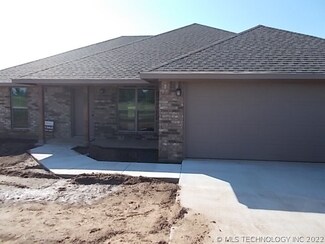 315 Diamondhead Dr, Burneyville, OK 73430