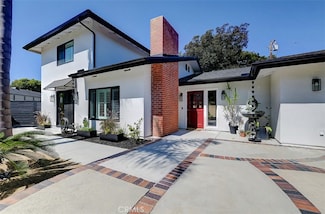 380 Mira Loma Place, Costa Mesa, CA 92627