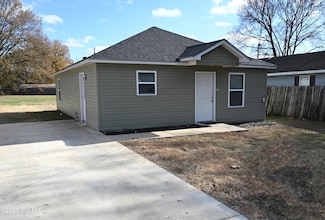430 Prince Ave, Dyersburg, TN 38024