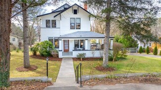 198 Harrison Ave, Franklin, NC 28734