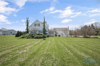 7254 Corduroy Rd, Oregon, OH 43616