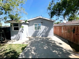 1324 Murdock St, Bakersfield, CA 93307