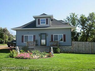 314 5th St NE, Belfield, ND 58622