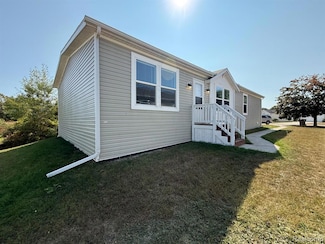 1553 Larkmore Ln, Grass Lake, MI 49240