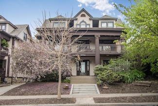 1934 Aldrich Ave S Unit D302, Minneapolis, MN 55403