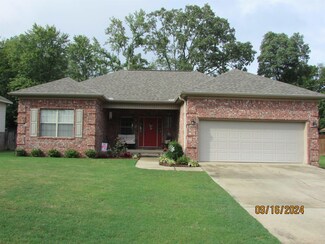 17 Cardinal Ln, Sherwood, AR 72120