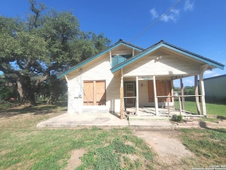 19535 Somerset Rd, Somerset, TX 78069