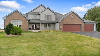 2967 Country Meadow Ln, Belvidere, IL 61008