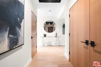 900 W Olympic Blvd Unit 27B, Los Angeles, CA 90015