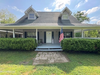 20048 Borzik Rd, Saucier, MS 39574