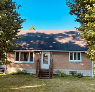 207 Elm St, Imperial, PA 15126