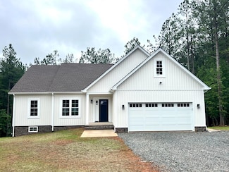 240 Mansfield Dr, Amherst, VA 24521