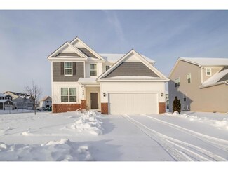 560 Golden Star Dr, Bolingbrook, IL 60490