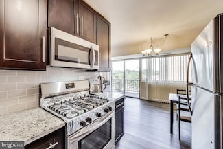 5851 Quantrell Ave Unit 407, Alexandria, VA 22312
