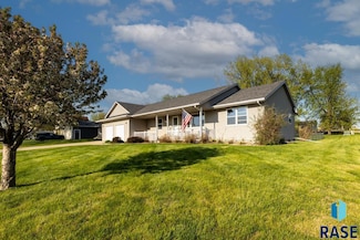 410 S 3rd St, Beaver Creek, MN 56116