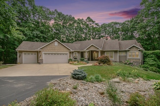 3420 Kayelin Ct, Jenison, MI 49428