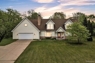 17035 Weber Rd, Holly, MI 48442