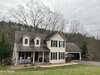 1536 Hidden Valley Dr, Montoursville, PA 17754