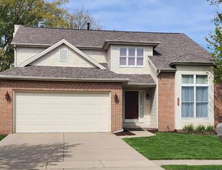 1503 Plantation Ln, Bloomington, IL 61704