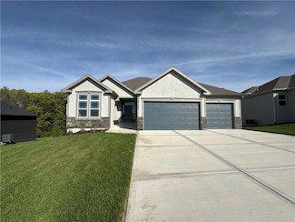 12710 NW Bittersweet Dr, Platte City, MO 64079