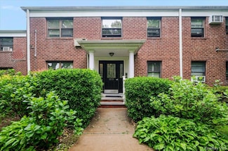 1215 E Broadway Unit A-13, Hewlett, NY 11557