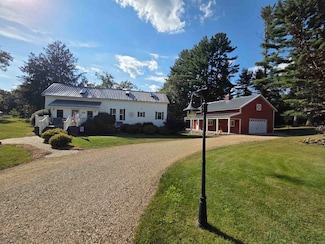 7015 2nd Dr, Westfield, WI 53964