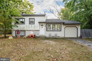 310 Fairmont Ave, Williamstown, NJ 08094