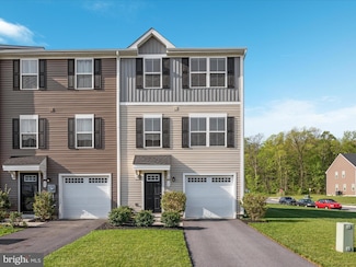 16 Wiggles Ct, Martinsburg, WV 25403