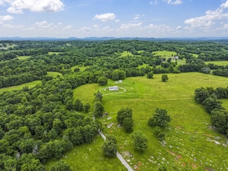 439 Philippi Rd, Wartrace, TN 37183