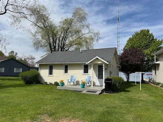 820 N Werners Landing Dr, Bronson, MI 49028