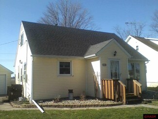 405 South St W, Amboy, MN 56010