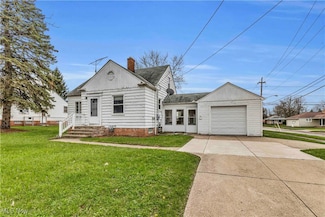 14608 Rockside Rd, Maple Heights, OH 44137