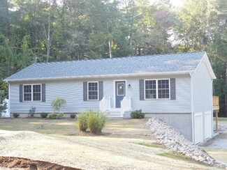 81 Walnut St, Douglas, MA 01516