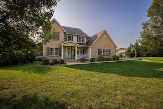 8 Prince John Ct, Waynesboro, VA 22980