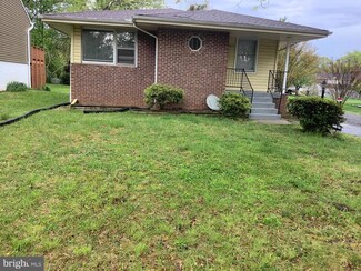 5517 Center Ave, Lanham, MD 20706