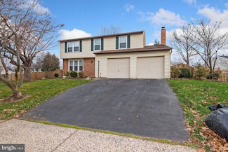 1346 Rock Chapel Rd, Herndon, VA 20170