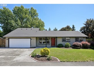 1022 NE Thomas St, Hillsboro, OR 97124