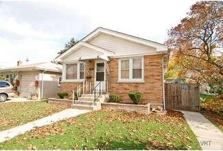 3939 East Ave, Berwyn, IL 60402