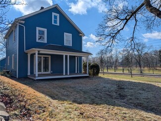 940 Monument Rd NW, Canton, OH 44703