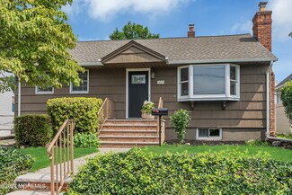 252 W Prospect Ave, Woodbridge, NJ 07095