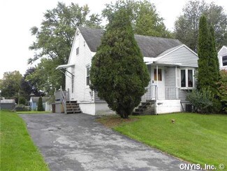 113 Millen Dr, Syracuse, NY 13212