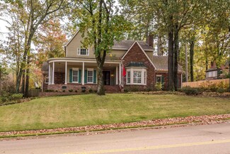 2698 Oakleigh Ln, Germantown, TN 38138