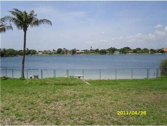 1129 W 60th St, Hialeah, FL 33012