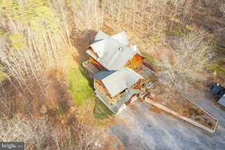 320 Arklow Dr, Cross Junction, VA 22625