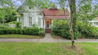 820 E Laurel Ave, Hattiesburg, MS 39401