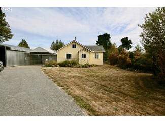 30178 S Sprague Rd, Molalla, OR 97038