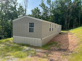 11 Summit Dr, Holiday Island, AR 72631