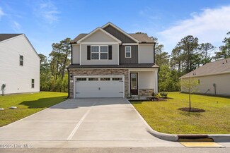 7 Umbrella Palm Dr, Hampstead, NC 28443