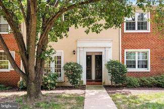 2517 A S Walter Reed Dr Unit A, Arlington, VA 22206