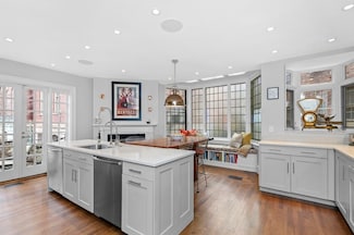 20 David g Mugar Way, Boston, MA 02114